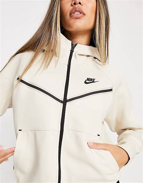 nike fleece anzug damen beige|nike tech bekleidung.